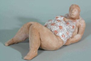 Keramikskulptur Badende Ton bemalt farbige Plastik